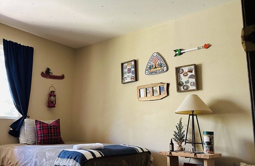 Crestline Cabin | Beautiful open cabin with mountain views and just 2 minutes from Lake Gregory