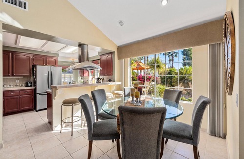 Palm Desert House | Beautiful Palm Desert Home With Private Backyard Pool and Jacuzzi