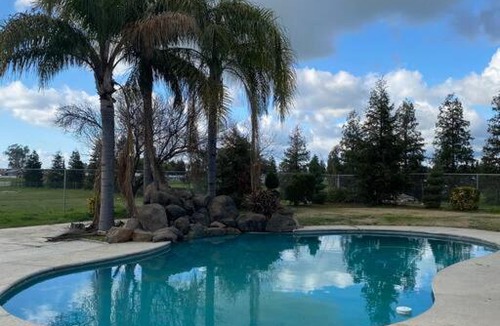 Madera Villa | Beautiful peaceful desirable home in Madera Rancho