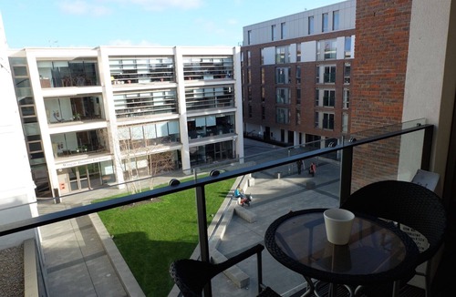 Clapham Apartment | Beautiful & Perfectly Located Ultra-Modern Flat