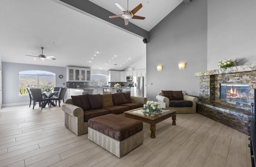 Santa Clarita House | Beautiful private mountain estate on 10 acres