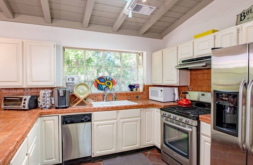 Palm Desert House | Beautiful property-3+2 Enchanting Oasis in south Palm Desert-Great Location!