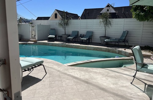 The Bird Streets Apartment | Beautiful, Quiet, Oasis in the heart of Sunset Strip.