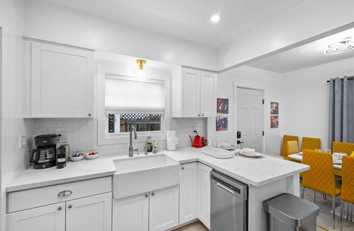 Napa House | Beautiful Renovated House in the Heart of Napa 6 beds 4 bedrooms 2 bathrooms