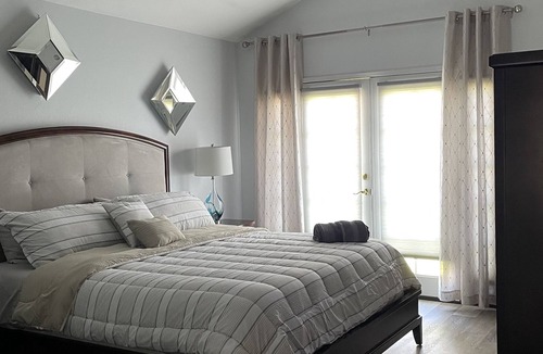 Eastvale House | Beautiful Resort Style Entertainment Home