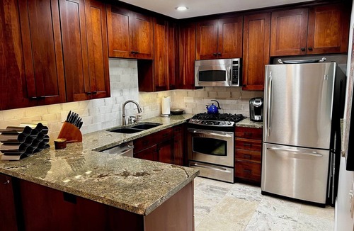 The Morrison Condo | Beautiful & Romantic Downtown Private Pool & Spa. Amazing Westerly facing views