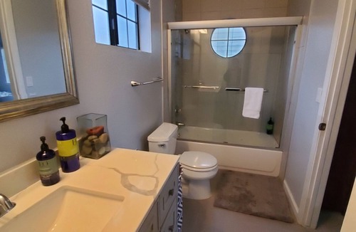 East Palo Alto House | Beautiful, Silicon Valley, 3 Bedroom, 2 Bath House