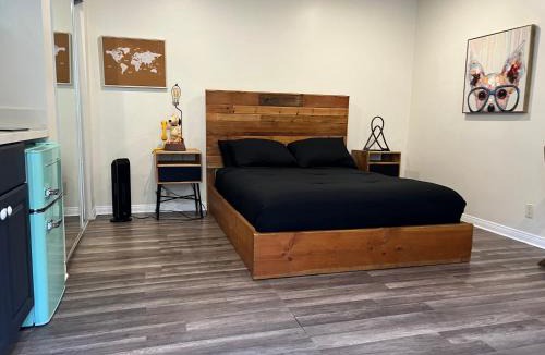 Inglewood Apartment | Beautiful Studio in North Inglewood