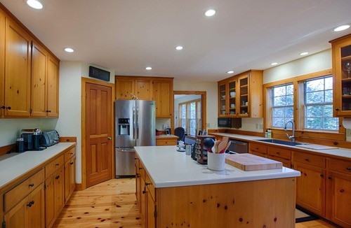 Twain Harte Cabin | Beautiful Sugarpine Cabin! Perfect Fall weather for your next get away!
