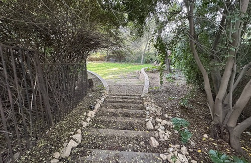 La Canada Flintridge House | Beautiful Foothill Bungalow w/Pool
