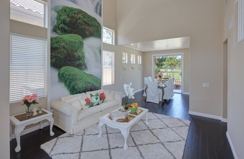 Tustin House | Beautiful vacation home near Disneyland