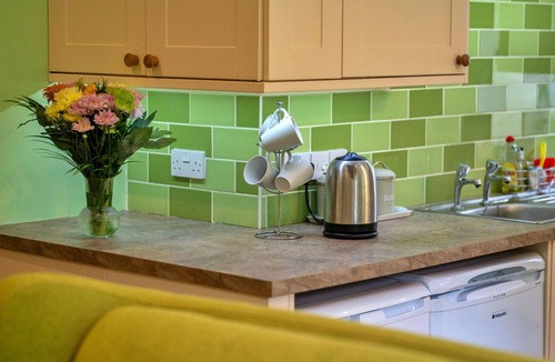 Camelford House | Beautiful villa for 2 guests with WIFI, TV and terrace