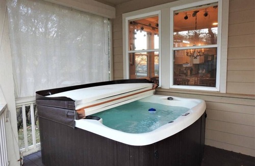 Angels Camp House | Beautifully furnished home with HOT TUB