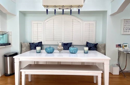 South Redondo House | Beautifully Remodeled Luxurious Beach House 1.5 Blocks from the Beach