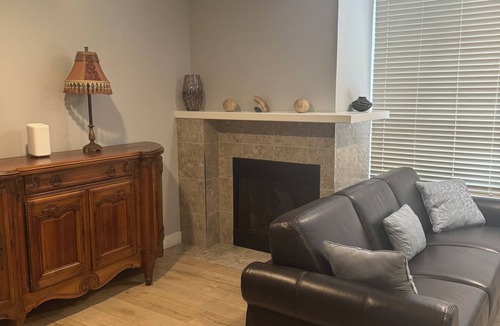 Hillcrest Condo | Beautifully remodeled condo close to attractions, restaurants and shopping!