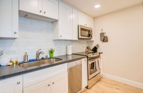 North Pacific Beach Condo | Beautifully remodeled 10th floor oceanfront condo