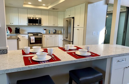 Palm Desert Condo | Beautifully Renovated 2/2 in Monterey CC with Mountain Views