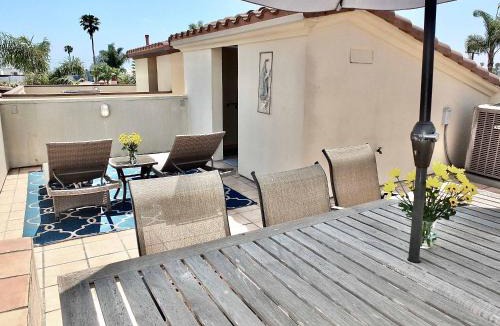 Belmont Shore House | Beauty by the Beach - SoCal Fun