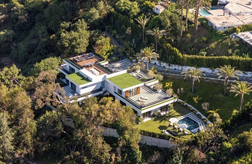 Bel Air Villa | Bel Air Luxury Villa with Outdoor Oasis and Captivating Views