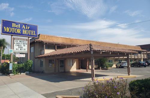 Tustin Hotel | Bel Air Motor Hotel