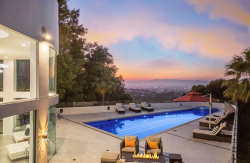 Bel Air Villa | Bel Air Yacht Mansion - Bel Air Mansion Designed by World Renowned Architect