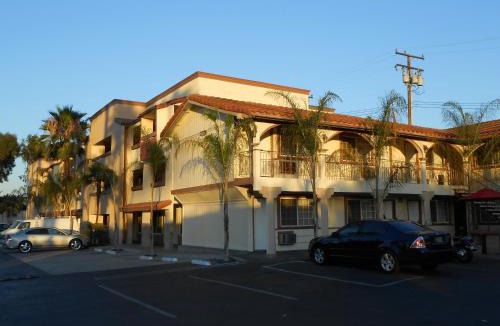 Northwest Anaheim Hotel | Best Inn & Suites