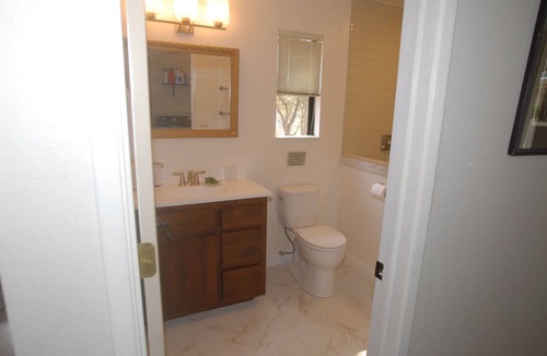 Plymouth House | Best Location for Shenandoah Valley & Historic Towns