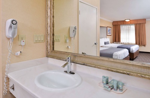 Inglewood Hotel | Best Western Airpark Hotel-Los Angeles LAX Airport