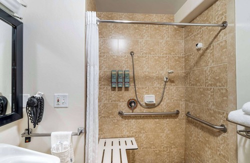 Wheeler Ridge Hotel | Best Western Liberty Inn