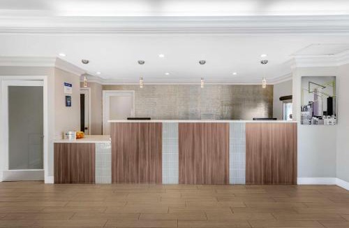 Ontario Hotel | Best Western Plus Ontario Airport & Convention Center