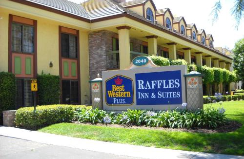 Anaheim Resort Hotel | Best Western Plus Raffles Inn & Suites