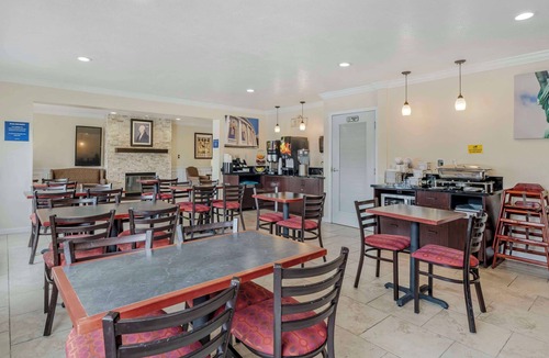 Salinas Hotel | Best Western Salinas Monterey Hotel