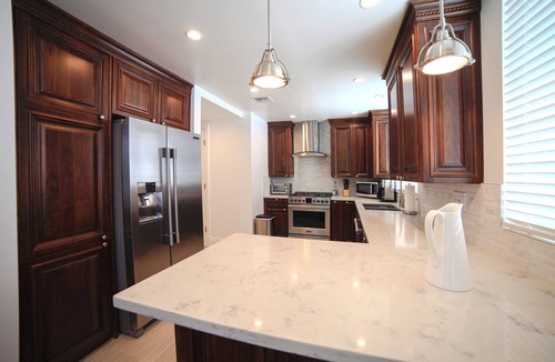Pico - Robertson Condo | Beverly Hills Adjacent Luxury Condo Unit 301