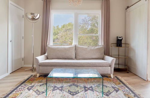 Beverly Hills Apartment | Beverly Terrace powered by Sonder | King Suite