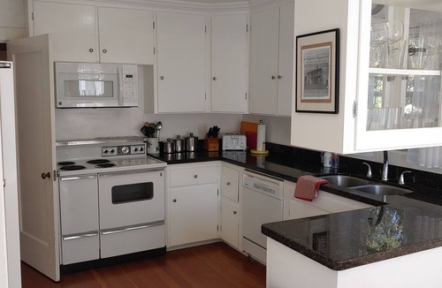 Salinas House | Big 3 Bedroom Home with a 1 Bedroom Guest House