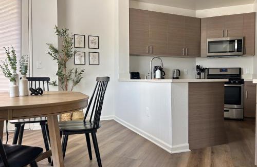 Marina del Rey Apartment | Big 3BD 2BA Apt with Pool and Gym near Venice Beach
