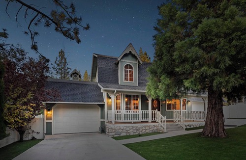 Eagle Mountain Estates Villa | Big Bear Lake Sleep 16