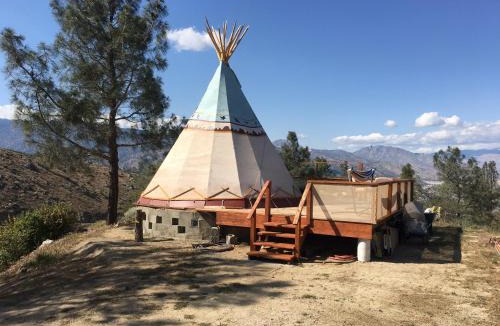 Bodfish House | Big Glamping Teepee