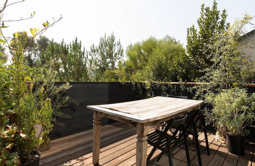 Elysian Heights Apartment | BlackBirds Way by onefinestay
