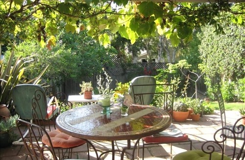 Laguna Beach Cottage | Blessing Cottage: A Vintage Cottage 2 blocks from the beach