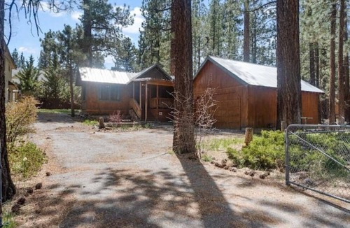 Big Bear City Cabin | Blissful Sugarloaf Cabin Getaway