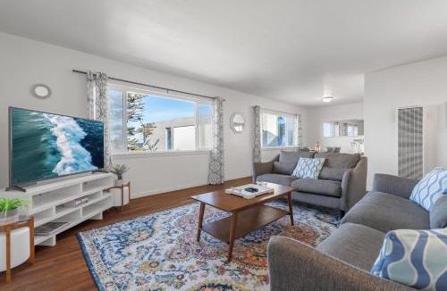 Village of La Jolla House | Blissful Views