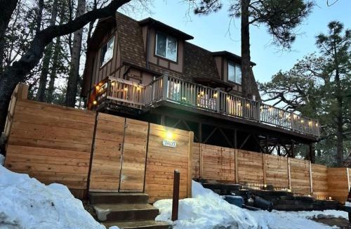 Pine Cove House | Blissfully Wild -with Hot Tub and pets are welcome