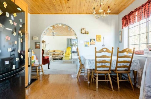 Frazier Park Cabin | Blue Charmer Themed Cabin with Indoor Fireplace