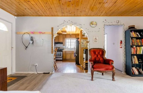 Frazier Park Cabin | Blue Charmer Themed Cabin with Indoor Fireplace