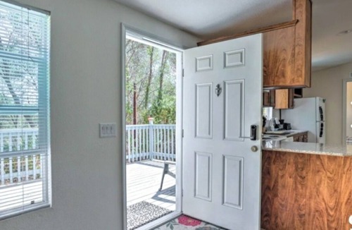Mariposa House | Blue Mountainview welcomes long stays