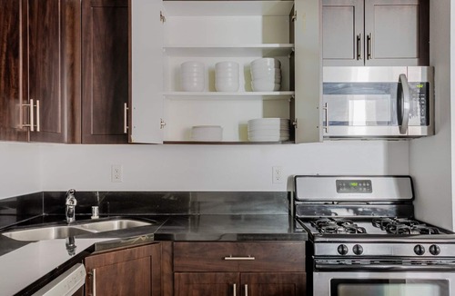 La Brea Apartment | Blueground | La Brea, rooftop, nr La Brea Tar Pits