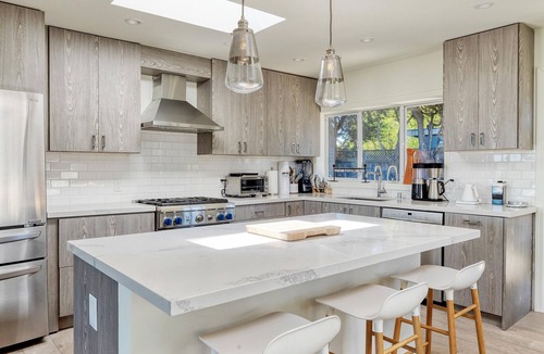 Bolinas House | Bolinas Oceanfront View House! Modern and secluded luxury home.