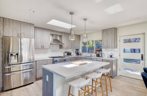 Bolinas House | Bolinas Oceanfront View House! Modern and secluded luxury home.