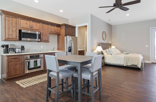 Porterville House | Book Entire Mansion!